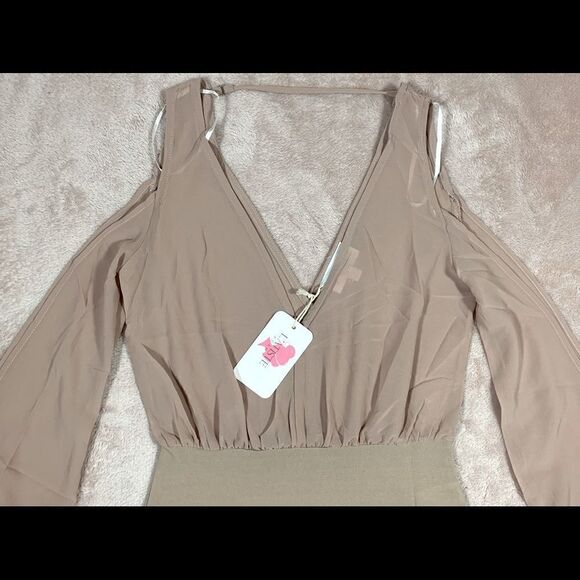 L’ATISTE by Amy Nude Sheer Keyhole Body Suit NWT - Picture 2 of 10
